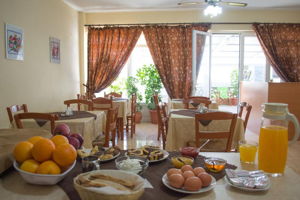 Dorana Apartments & Trekking Hotel Diafánion Esterno foto