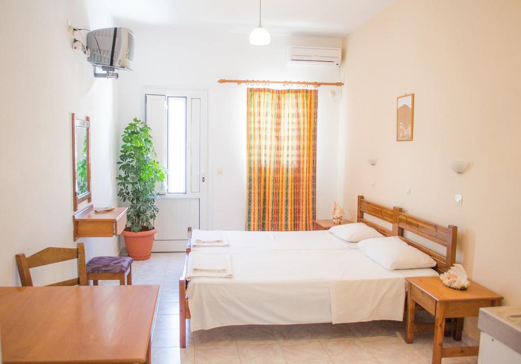 Dorana Apartments & Trekking Hotel Diafánion Esterno foto