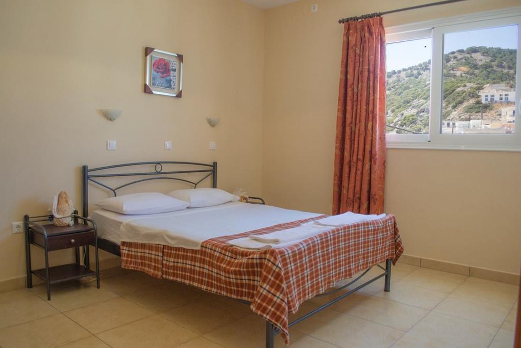 Dorana Apartments & Trekking Hotel Diafánion Esterno foto